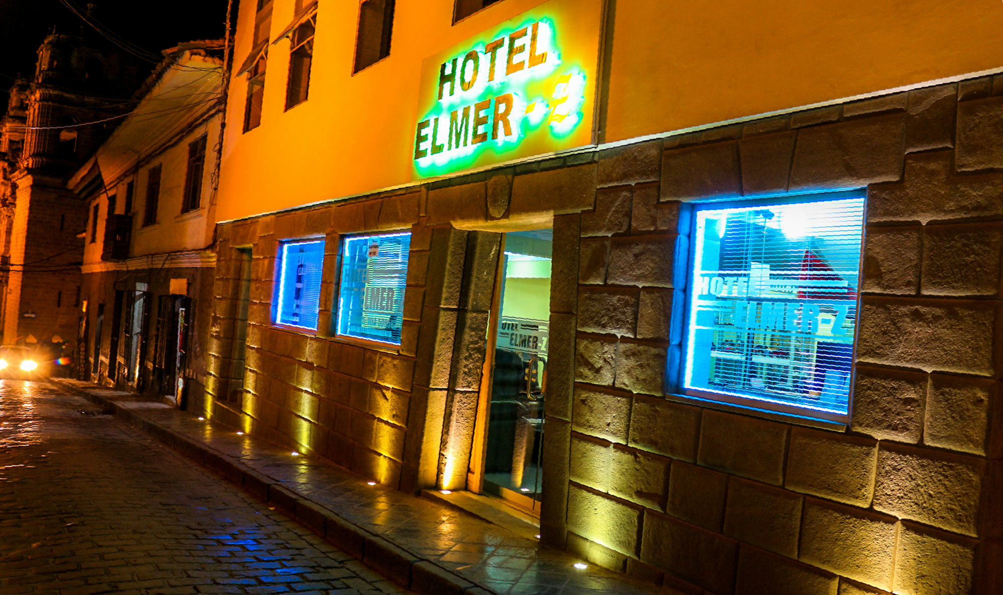 Hotel Elmer-Z Cuzco Buitenkant foto